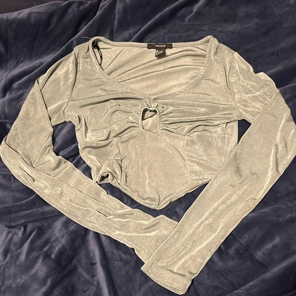cropped green shirt